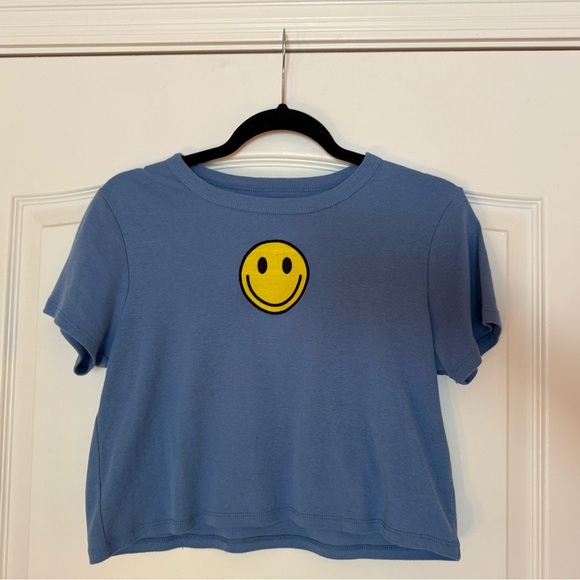Blue Smiley Face Crop Top - Picture 4 of 6